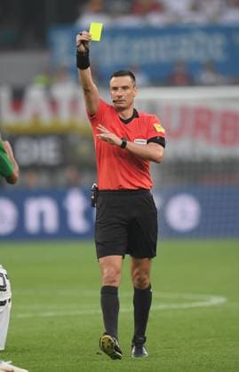 08 06 2018 National team National match Germany Saudi Arabia 2 1 Referee Slavko Vincic SLO receives a yellow card Team2