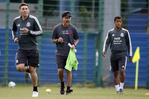 Futbol, entrenamiento de la seleccion mexicana Copa Mundial de Rusia 2018 El entrenador de Mexico Juan Carlos Osorio es fotografiados durante el entrenamiento matutino realizado en el complejo deportivo del club Dynamo en Moscu, Rusia. 14 06 2018 Andres Pina Photosport Football, Mexico training session World Cup Russia 2018 Mexico s manager Juan Carlos Osorio is pictured during the morning training session held at the Dynamo center in Moscow, Russia. 14 06 2018 Andres Pina Photosport Entrenamiento de la seleccion mexicana, mundial de Rusia 2018 