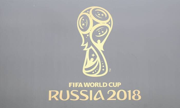 Logo der Weltmeisterschaft in Russland am VIP Eingang - 14.06.2018: Russland vs. Saudi Arabien, Eröffnungsspiel der WM2018, Luzhniki Stadium Moskau *** Logo of the World Cup in Russia at the VIP entrance 14 06 2018 Russia vs Saudi Arabia Opening match of the WM2018 Luzhniki Stadium Moscow