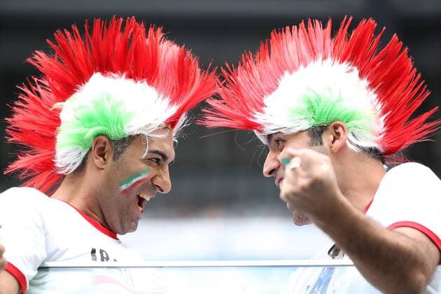 WM 2018, Fans (180615) -- SAINT PETERSBURG, June 15, 2018 -- Fans of Iran react prior to a group B match between Morocco and Iran at the 2018 FIFA World Cup WM Weltmeisterschaft Fussball in Saint Petersburg, Russia, June 15, 2018. ) (SP)RUSSIA-SAINT PETERSBURG-2018 WORLD CUP-GROUP B-MOROCCO VS IRAN LixMing 