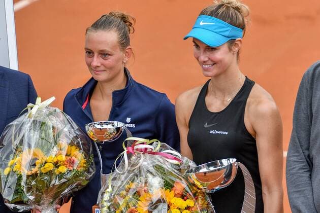 ITF Womens Circuit 6 ITF Bredeney Ladies Open 2018 of 11 16 June 16 06 2018 Club Tennis Club Bredeney e V Essen 5037 Zeißbogen 29 45133 Essen Essen GER ITF Womens Circuit 6 ITF Bredeney Ladies Open 2018 from 11 16 June on picture Mandy Minella LUX re Cup after beating Cindy Burger NED in the final of the 6 ITF Bredeney Ladies Open 2018 nph Mauelshagen nph00321