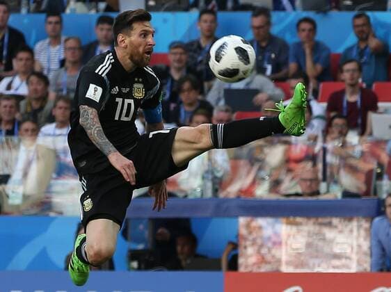 Argentina v Iceland 2018 FIFA World Cup WM Weltmeisterschaft Fussball Lionel Messi of Argentina in action during the 2018 FIFA World Cup match at Spartak Stadium, Moscow Content Not Available For UK Newspapers Copyright: xPaulxChestertonx FIL-11909-0085
