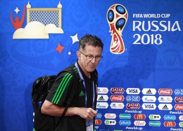 Mexico s nationa soccer team coach, Colombian Juan Carlos Osorio, delivers a press conference PK Pressekonferenz at the Luzhniki stadium in Moscow, Russia, 16 June 2018. Mexico will face Germany tormorrow during the FIFA World Cup WM Weltmeisterschaft Fussball Russia 2018. Mexico s national soccer team press conference in Moscow !ACHTUNG: NUR REDAKTIONELLE NUTZUNG!  Copyright: xJosexMendezx MOS04 20180616-636647802213906485