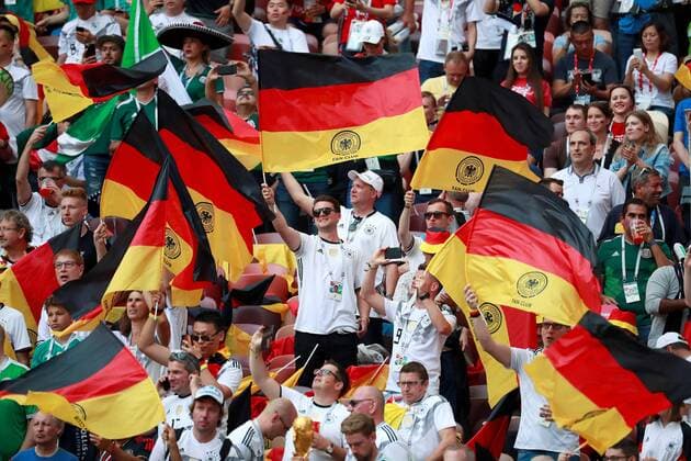 German supporters prior to the during the FIFA World Cup WM Weltmeisterschaft Fussball 2018 Group F soccer match between Germany and Mexico, in Moscow, Russia, 17 June 2018. GERMANY VS. MEXICO !ACHTUNG: NUR REDAKTIONELLE NUTZUNG!  Copyright: xJosexMendezx FWC09-35 20180617-636648493877628822