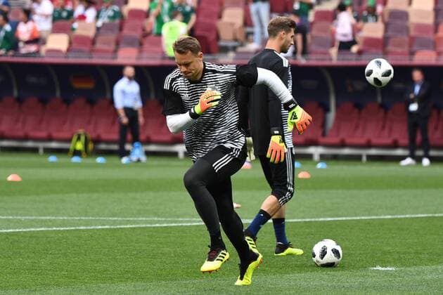 Soccer Men Season 2017 18 World Championships in Russia Group F 1 Gameday Luschniki Stadium Moscow Germany Mexico TW Manuel Neuer Nr 1 Germany and TW Kevin Trapp Nr 12 Germany before the match while warming 17 06 2018 Copyright: xMatthiasxKochx