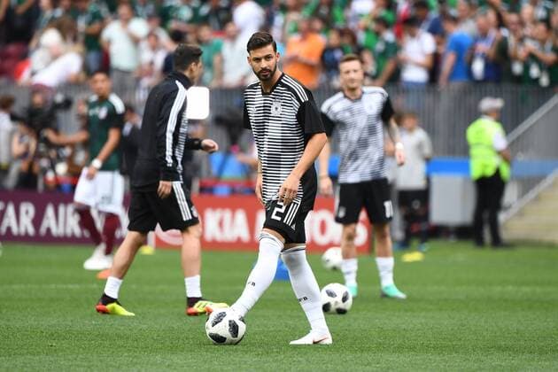 Soccer Men Season 2017 18 World Championships in Russia Group F 1 Gameday Luschniki Stadium Moscow Germany Mexico Marvin Plattenhardt Nr 2 Germany warming to the heat 17 06 2018 Copyright: xMatthiasxKochx