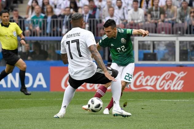 Soccer Men Season 2017 18 World Championships in Russia Group F 1 Gameday Luschniki Stadium Moscow Germany Mexico Jerome Boateng Nr 17 Germany Hirving Lozano Nr 22 Mexico 17 06 2018 Copyright: xMatthiasxKochx