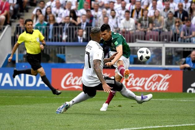 Soccer Men Season 2017 18 World Championships in Russia Group F 1 Gameday Luschniki Stadium Moscow Germany Mexico Jerome Boateng Nr 17 Germany Hirving Lozano Nr 22 Mexico 17 06 2018 Copyright: xMatthiasxKochx