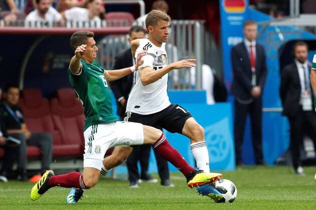 Mexican defender Hector Moreno (L) and German forward Thomas Muller during the FIFA World Cup WM Weltmeisterschaft Fussball 2018 Group F soccer match between Germany and Mexico, in Moscow, Russia, 17 June 2018. GERMANY VS. MEXICO !ACHTUNG: NUR REDAKTIONELLE NUTZUNG!  Copyright: xAlbertoxEstevezx FWC09-69 20180617-636648522151393716