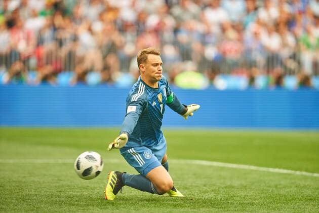 Germany - Mexico, Soccer, Moscow, June 17, 2018 Manuel NEUER, DFB 1 Torwart, bekommt das 0-1 GERMANY - MEXICO FIFA World Cup WM Weltmeisterschaft Fussball 2018 RUSSIA, Group F, Season 2018 2019, June 17, 2018 L u z h n i k i Stadium in Moscow, Russia. Photo: MAGICS Peter Schatz
