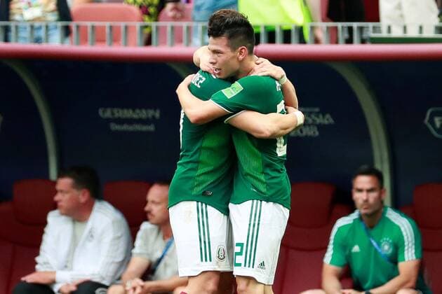 Mexican forward Hirving Lozano (R) celebrates with teammate Mexican forward Javier Hernandez, after scoring during the FIFA World Cup WM Weltmeisterschaft Fussball 2018 Group F soccer match between Germany and Mexico, in Moscow, Russia, 17 June 2018. GERMANY VS. MEXICO !ACHTUNG: NUR REDAKTIONELLE NUTZUNG!  Copyright: xJosexMendezx FWC09-110 20180617-636648544069660125
