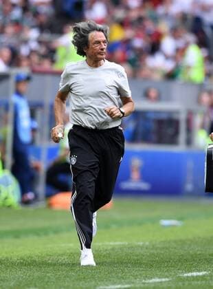FIFA World Cup 2018 Preliminary Round Group F Germany Mexico 17 06 2018 Team doctor Hans Wilhelm Mueller Wohlfahrt rushes to action