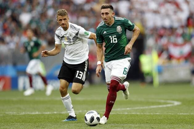 (l-r) Thomas Muller of Germany, Hector Herrera of Mexico during the 2018 FIFA World Cup WM Weltmeisterschaft Fussball Russia group F match between Germany and Mexico at the Luzhniki Stadium on June 17, 2018 in Moscow, Russia FIFA World Cup 2018 Russia 2017 2018 xVIxVIxImagesx xMauricexvanxSteenxWKxIVx 11228425