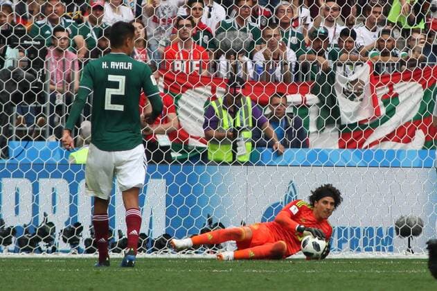 June 17, 2018 - Moscow, Russia - June 17, 2018, Russia, Moscow, FIFA World Cup WM Weltmeisterschaft Fussball First round, Group F, Germany vs Mexico at the Luzhniki stadium. Player of the national team Nationalteam Guillermo Ochoa. 2018 , -  - ZUMAl75_ 20180617_zaf_l75_534 Copyright: xMaksimxKonstantinovx