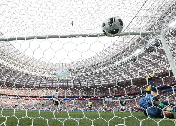 (180617) -- MOSCOW, June 17, 2018 -- Goalkeeper Manuel Neuer of Germany misses a goal during a group F match between Germany and Mexico at the 2018 FIFA World Cup WM Weltmeisterschaft Fussball in Moscow, Russia, June 17, 2018. Mexico won 1-0. ) (SP)RUSSIA-MOSCOW-2018 WORLD CUP-GROUP F-GERMANY VS MEXICO CaoxCan 