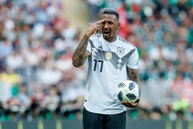 Bilder des Tages - SPORT Moskau, Russland, 17.06.2018, FIFA Weltmeisterschaft, Gruppe F, Deutschland - Mexico, Jerome Boateng (GER) gestikuliert, gestik ( DeFodi507 *** Moscow Russia 17 06 2018 FIFA World Cup Group F Germany Mexico Jerome Boateng GER gestures gestures DeFodi507
