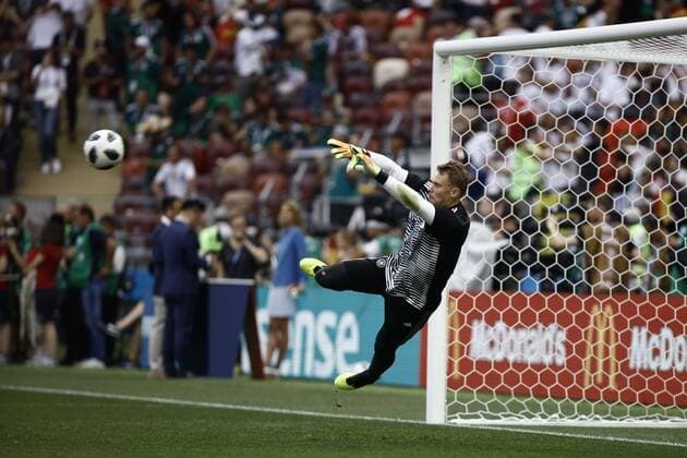 June 17, 2018 - Moscow, Russia - Manuel Neuer during the 2018 FIFA World Cup WM Weltmeisterschaft Fussball Russia group F match between Germany and Mexico at Luzhniki Stadium on June 17, 2018 in Moscow, Russia. Germany v Mexico: Group F - 2018 FIFA World Cup Russia  - ZUMAn230 20180617_zaa_n230_984 Copyright: xMehdixTaamallahx