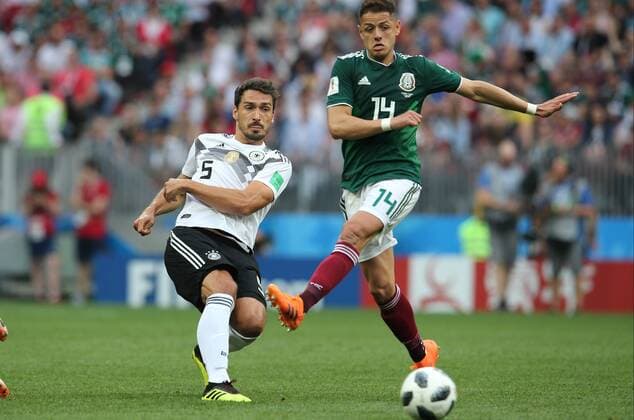 17.06.2018. Moscow, Russian: Hummels and Hernandez in action during the FIFA World Cup WM Weltmeisterschaft Fussball Russia 2018, Group F, football match between GERMANY v MEXICO in Luzhniki Stadium in Moscow.  Copyright: xMarcoxIacobuccix xIPAx xMarcoxIacobuccix