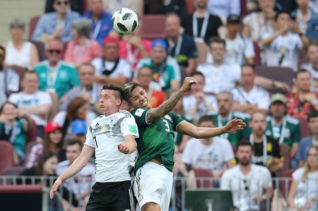 17.06.2018. Moscow, Russian: Draxler and Salcedo in action during the FIFA World Cup WM Weltmeisterschaft Fussball Russia 2018, Group F, football match between GERMANY v MEXICO in Luzhniki Stadium in Moscow.  Copyright: xMarcoxIacobuccix xIPAx xMarcoxIacobuccix