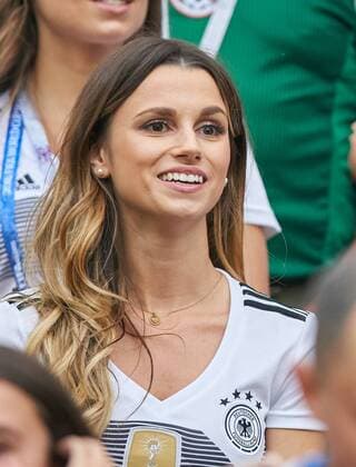 Germany - Mexico, Soccer, Moscow, June 17, 2018 Christina Raphaella, wife of Matthias GINTER, DFB 4 GERMANY - MEXICO 0-1 FIFA World Cup WM Weltmeisterschaft Fussball 2018 RUSSIA, Group F, Season 2018 2019, June 17, 2018 L u z h n i k i Stadium in Moscow, Russia. Photo: MAGICS Peter Schatz