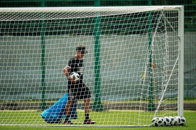 Mexico s head coach, Colombian Juan Carlos Osorio, attends a regenerative training session in Moscow, Russia, 18 June 2018. Mexico will face South Korea in the FIFA 2018 World Cup Group F soccer match at Rostov Arena on 23 June. Training of Mexico !ACHTUNG: NUR REDAKTIONELLE NUTZUNG!  Copyright: xJoséxMéndezx(es-ES)x MOS01 20180618-636649269807709773