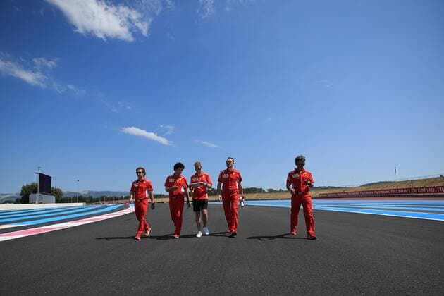 Sebastian Vettel Scuderia Ferrari visits the track with team members Grand Prix of France 2018 Race Motorsport Formula 1 21 06 2018 Grand Prix of France 2018 Race Motorsport Formula 1 21 06 2018 Le Castellet Copyright: xIllman Eibner-Pressefotox EP_eer