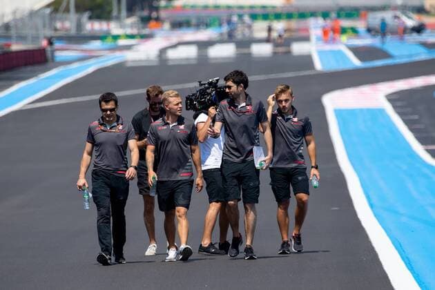 Kevin Magnussen Haas F1 Team visits the track with team members Grand Prix of France 2018 Race Motorsport Formula 1 21 06 2018 Grand Prix of France 2018 Race Motorsport Formula 1 21 06 2018 Le Castellet Copyright: xIllman Eibner-Pressefotox EP_eer