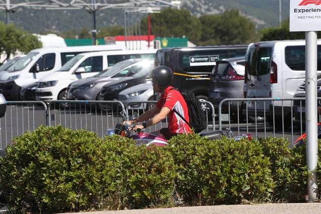 Photo4 LaPresse 22 06 2018 Paul Ricard, France Grand Prix Formula One France 2018 In the pic: Sebastian Vettel (GER) Scuderia Ferrari SF71H is arriving in the circuit on his motorcycle  Copyright: xPhoto4 LaPressex