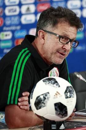 WM 2018, PK Nationalteam Mexiko Mexico s Juan Carlos Osorio during a press conference PK Pressekonferenz in Rostov-on-Don, Russia 22 June 2018. South Korea will play Mexico in their FIFA World Cup WM Weltmeisterschaft Fussball 2018 Group F match 23 June 2018. Mexico Press Conference !ACHTUNG: NUR REDAKTIONELLE NUTZUNG!  Copyright: xJoséxMéndezx ROS109 20180622-636652990517596028