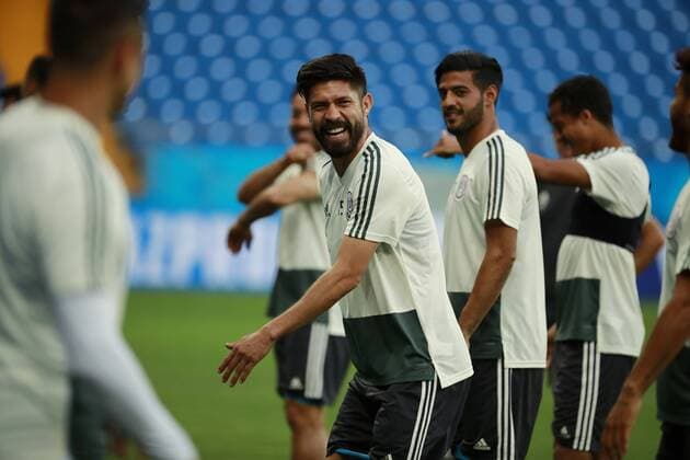 WM 2018, Training Nationalteam Mexiko Mexico s player Oribe Peralta participates in a training session in Rostov-on-Don, Russia 22 June 2018. South Korea will play Mexico in their FIFA World Cup WM Weltmeisterschaft Fussball 2018 Group F match 23 June 2018. Mexico training !ACHTUNG: NUR REDAKTIONELLE NUTZUNG!  Copyright: xJoséxMéndezx ROS109 20180622-636652999018223649