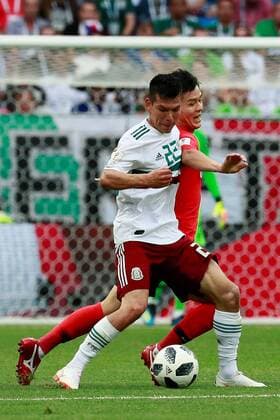 WM 2018, Südkorea - Mexiko Mexican forward Hirving Lozano and South Korean midfielder Ju Se-jong during the FIFA World Cup WM Weltmeisterschaft Fussball 2018 Group F soccer match between Korea Republic and Mexico, in Rostov-On-Don, Russia, 23 June 2018. KOREA REPUBLIC VS. MEXICO !ACHTUNG: NUR REDAKTIONELLE NUTZUNG!  Copyright: xJosexMendezx FWC28-15 20180623-636653713047103186