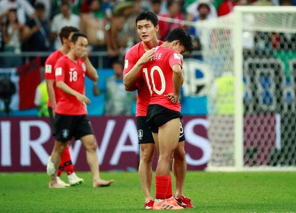 WM 2018, Südkorea - Mexiko South Korean players at the end of the FIFA World Cup WM Weltmeisterschaft Fussball 2018 Group F soccer match between Korea Republic and Mexico, in Rostov-On-Don, Russia, 23 June 2018. KOREA REPUBLIC VS. MEXICO !ACHTUNG: NUR REDAKTIONELLE NUTZUNG!  Copyright: xJosexMendezx FWC28-117 20180623-636653776221513385