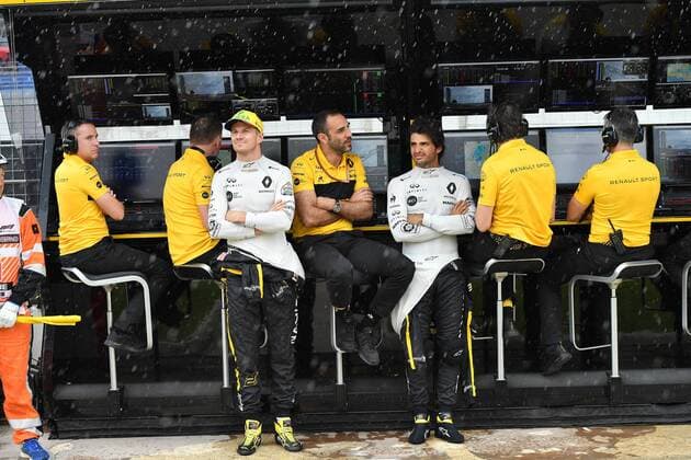 Nico Huelkenberg Carlos Sainz jun Renault F1 Team Formula 1 GP France Paul Ricard 24 06 2018 Photo mspb Jerry Andre Nico Huelkenberg Carlos Sainz jun formula 1 GP France 2018