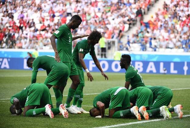 Sport Themen der Woche KW26 Bilder des Tages SPORT (180625) -- VOLGOGRAD, June 25, 2018 -- Players of Saudi Arabia celebrate scoring during the 2018 FIFA World Cup WM Weltmeisterschaft Fussball Group A match between Saudi Arabia and Egypt in Volgograd, Russia, June 25, 2018. ) (SP)RUSSIA-VOLGOGRAD-2018 WORLD CUP-GROUP A-SAUDI ARABIA VS EGYPT LixGa 