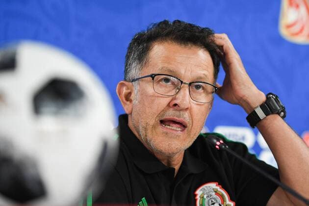 YEKATERINBURG, RUSSIA â€“ JUNE 26, 2018: Manager Juan Carlos Osorio of the Mexican men s national football team gives a news conference on their upcoming 2018 FIFA World Cup WM Weltmeisterschaft Fussball Group F match against Sweden. Donat Sorokin TASS  TS0866B0