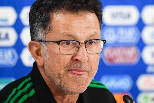 YEKATERINBURG, RUSSIA â€“ JUNE 26, 2018: Manager Juan Carlos Osorio of the Mexican men s national football team gives a news conference on their upcoming 2018 FIFA World Cup WM Weltmeisterschaft Fussball Group F match against Sweden. Donat Sorokin TASS  TS0866B3