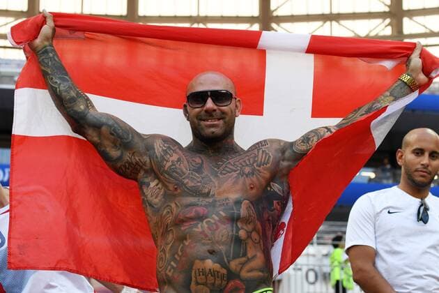 Bilder des Tages - SPORT Moskau Fussball Herren, FIFA Fussball Weltmeisterschaften 2018, FIFA World Cup WM Weltmeisterschaft Fussball 2018, 26.06.2018, Luzhkina stadion , Gruppe C Vorrunde, Dänemark vs Frankreich, Daenemark Fan, Tatto *** Moscow Football Men FIFA World Cup 2018 FIFA world cup 2018 26 06 2018 Luzhkina stadium Group C Preliminary round Denmark vs France Denmark Fan Tatto