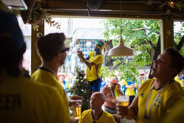 180627 Swedish fans ahead of the FIFA World Cup group stage match between Mexico and Sweden on June 27, 2018 in Ekaterinburg Photo Joel Marklund BILDBYR N Code JM 87737  Copyright: JOELxMARKLUND BB180627JM003
