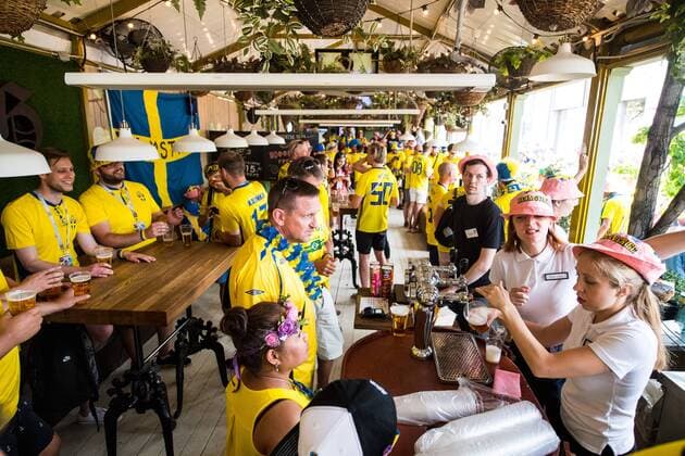 180627 Swedish fans ahead of the FIFA World Cup group stage match between Mexico and Sweden on June 27, 2018 in Ekaterinburg Photo Petter Arvidson BILDBYR N Code PA 87737  Copyright: PETTERxARVIDSON BB180627PA009