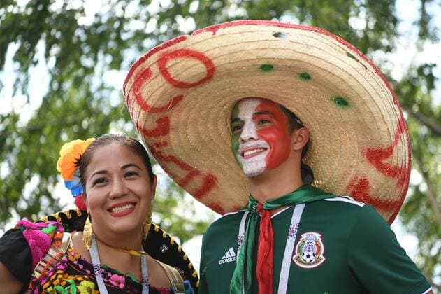 YEKATERINBURG, RUSSIA - JUNE 27, 2018: Supporters of Team Mexico seen in a street ahead of a 2018 FIFA World Cup WM Weltmeisterschaft Fussball Group F match between Mexico and Sweden. Donat Sorokin TASS  TS086A39
