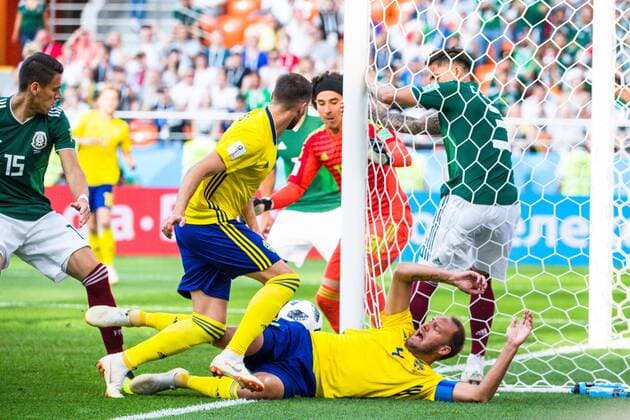 180627 Marcus Berg and Andreas Granqvist of Sweden during the FIFA World Cup group stage match between Mexico and Sweden on June 27, 2018 in Ekaterinburg Photo Joel Marklund BILDBYR N Code JM 87737  Copyright: JOELxMARKLUND BB180627JM046