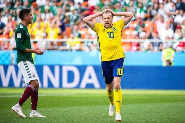 180627 Emil Forsberg of Sweden looks dejected during the FIFA World Cup group stage match between Mexico and Sweden on June 27, 2018 in Ekaterinburg Photo Joel Marklund BILDBYR N Code JM 87737  Copyright: JOELxMARKLUND BB180627JM048