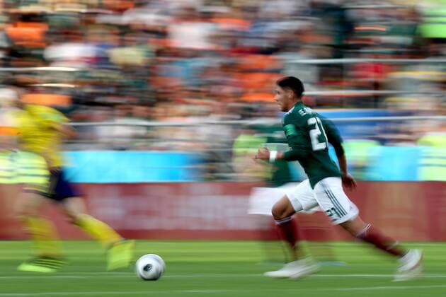 YEKATERINBURG, RUSSIA - JUNE 27, 2018: Mexico s Edson Alvarez in the 2018 FIFA World Cup WM Weltmeisterschaft Fussball First Stage Group F football match against Sweden at Ekaterinburg Arena Stadium. Sergei Bobylev TASS  TS086AD1