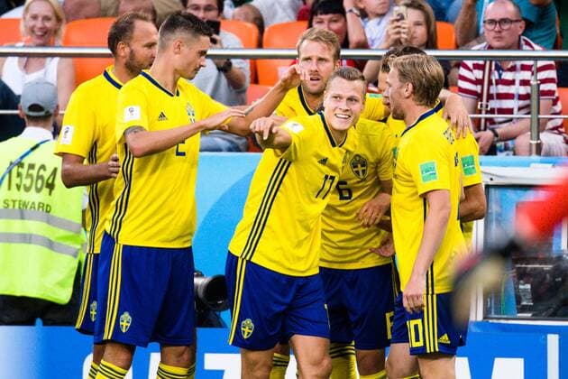 180627 Players of Sweden celebrates after the 0 1 goal by Ludwig Augustinsson the FIFA World Cup group stage match between Mexico and Sweden on June 27, 2018 in Ekaterinburg Photo Petter Arvidson BILDBYR N Code PA 87737  Copyright: PETTERxARVIDSON BB180627PA094