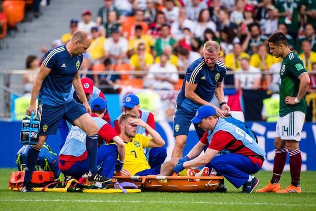 180627 Sebastian Larsson of Sweden with a injury during the FIFA World Cup group stage match between Mexico and Sweden on June 27, 2018 in Ekaterinburg Photo Joel Marklund BILDBYRAN Code JM 87737  Copyright: JOELxMARKLUND BB180627JM080