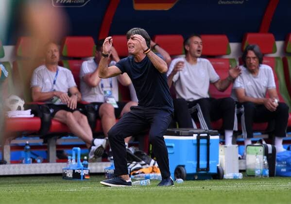 Bilder de Tages - SPORT FUSSBALL WM 2018 Vorrunde Gruppe F ------- Suedkorea - Deutschland 27.06.2018 Trainer Joachim Loew (Deutschland) *** FIFA World Cup 2018 Preliminary Round Group F South Korea Germany 27 06 2018 Coach Joachim Loew Germany 
