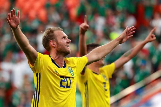 Swedish forward Ola Toivonen celebrates at the end of the FIFA World Cup WM Weltmeisterschaft Fussball 2018 Group F soccer match between Mexico and Sweden, in Ekaterinburg, Russia, 27 June 2018. MEXICO VS. SWEDEN !ACHTUNG: NUR REDAKTIONELLE NUTZUNG!  Copyright: xJosexMendezx FWC42-164 20180627-636657196315743304