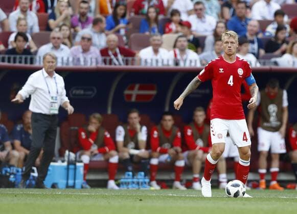 June 26, 2018 - Moscow, Russia - Group C France v Denmark - FIFA World Cup WM Weltmeisterschaft Fussball Russia 2018.Age Hareide (Denmark) and Simon Kjaer (Denmark) at Luzhniki Stadium in Moscow, Russia on June 26, 2018. Denmark v France: Group C - 2018 FIFA World Cup Russia  - ZUMAn230 20180626_zaa_n230_1140 Copyright: xMatteoxCiambellix