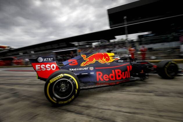 Motorsports: FIA Formula One World Championship WM Weltmeisterschaft 2018, Grand Prix of Austria, 3 Daniel Ricciardo (AUS, Aston Martin Red Bull Racing), Spielberg Austria