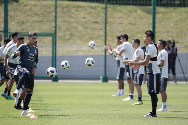 WM 2018, Training Nationalteam Mexiko June 29, 2018 - EUM20180629DEP13.JPG.MOSCÃö, Rusia, SoccerFutbol-Mundial-Mexico.- Entrenamiento de la Seleccion Mexicana, este 29 de junio de 2018, de cara al partido de este lunes ante su similar de Brasil; encuentro correspondiente a los octavos de final del Mundial de Rusia. Foto: Agencia EL UNIVERSALLuis CortesMAR. Latin News: June 29, 2018  - ZUMAu78_ 20180629_zaf_u78_010 Copyright: xElxUniversalx
